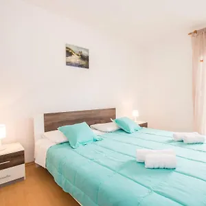 Family House With 2 - Irma Gasthof Medulin